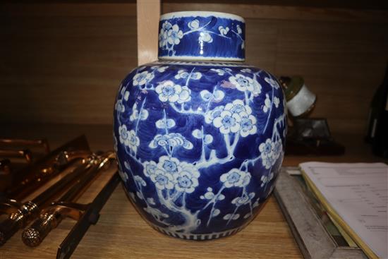 A large 19th century Chinese blue and white jar and cover Height 32cm